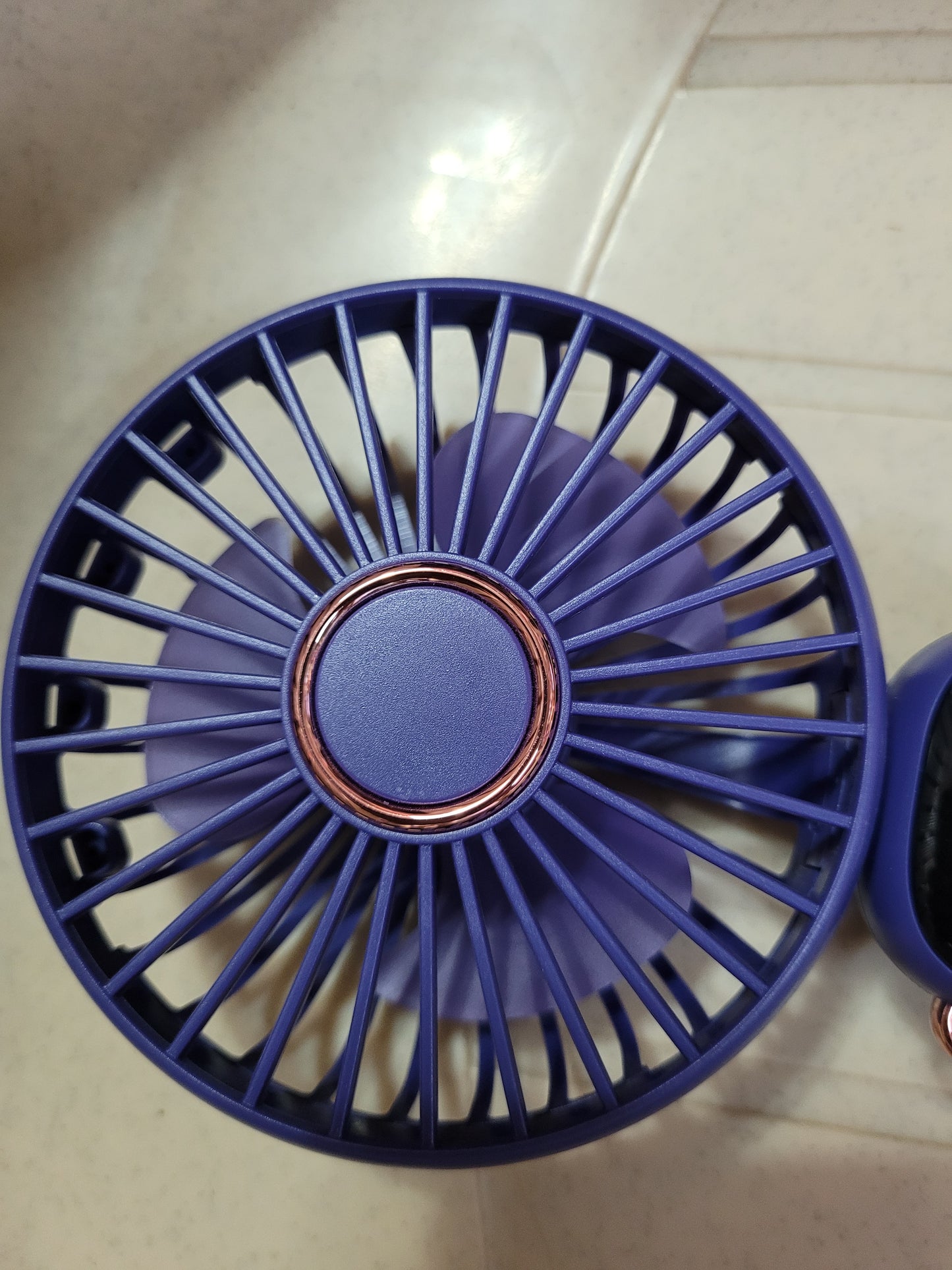 Globeam rechargable handy fan